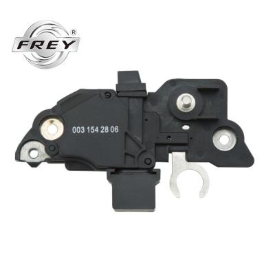 China 0031542806 Auto Electrical Spare Parts Regulator For Mercedes Sprinter for sale