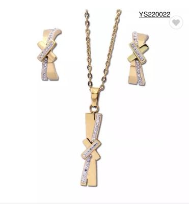 Chine Ensemble de bijoux en acier inoxydable doré Ensemble de boucles d'oreilles et collier en forme de X avec strass à vendre
