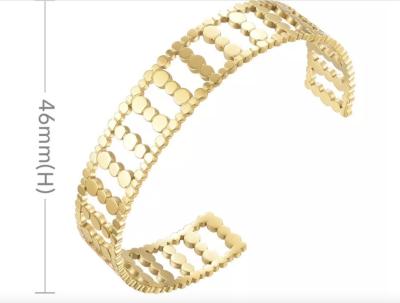 China brazalete de acero inoxidable del oro de la marca de la superfluidad de la gota del oro hueco ancho de la pulsera 24k en venta