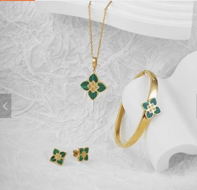 China MINTER 3 Pcs Lucky Four-Leaf Clover Jewelry Shine Diamond Gold-Plated  Necklace Earrings Bracelet for sale