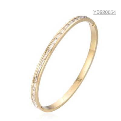 China Estilo de anillo CZ Joyas de oro Moda Pulsera de hebilla de diamantes de imitación completa en venta