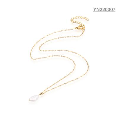 China Collar con colgante de perla en forma barroca de 40 cm de oro Collares de acero inoxidable en venta