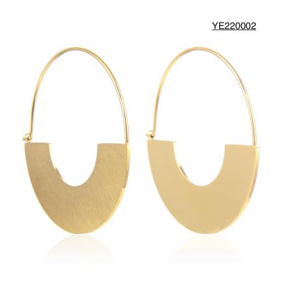 China Pendientes de la serie de joyas estilo celebridad Pendientes de oreja de acero inoxidable de oro de 18 quilates en venta