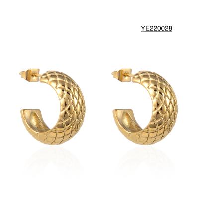 Chine Boucles d'oreilles en or en acier inoxydable de qualité supérieure OEM Boucles d'oreilles en métal texturé tressé à vendre