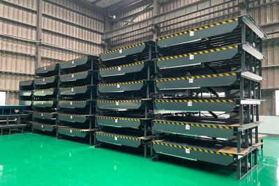 China Speed up Loading and unloading Hydraulic Industrial Dock Levelers 5 Years Free Warranty for sale