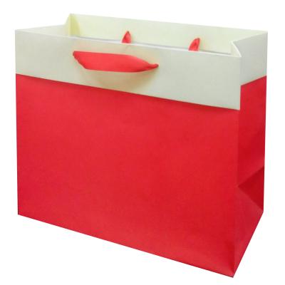 China China Wholesale Wedding Party Paper Gift Bags for sale