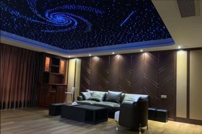 China El techo del poliéster de la reducción del nivel de ruidos teja la iluminación óptica del techo de la estrella del cielo estrellado en venta
