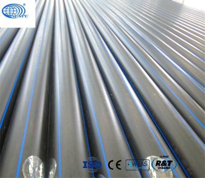 China Abastecimento de água flexível PE HDPE tubo de irrigação preto com faixa azul à venda