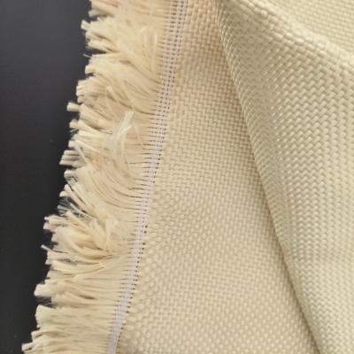 Chine Tissu de Kevlar tissé jaune résistant à l'humidité Tissu para-aramide 1000D pour tente à vendre