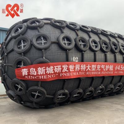 China Low Reaction Force Yokohama Pneumatic Fenders with Chain and Tyres for sale
