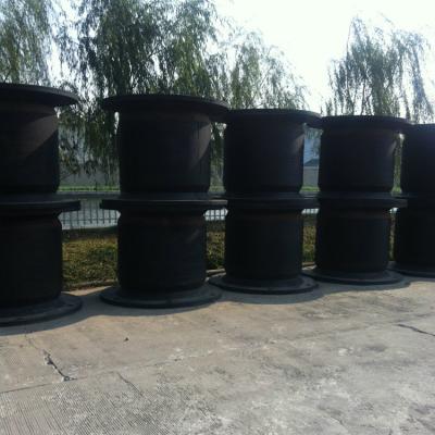 China Marine Rubber Super Cell Fender High Force Absorption For Vessle for sale