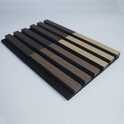 China Los paneles de pared acústicos inodoros no tóxicos de madera, el panel de rejilla de madera de Mildewproof en venta