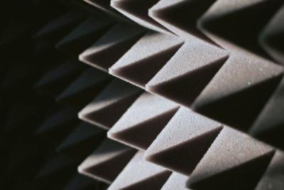China Moistureproof Pyramid Acoustic Foam Sound Insulation Harmless for sale