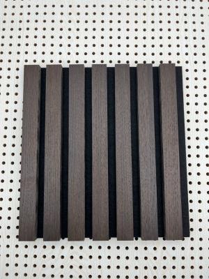 China 2400mm Natural Wood Veneer Slats With Fire Retardant Class B1 for sale