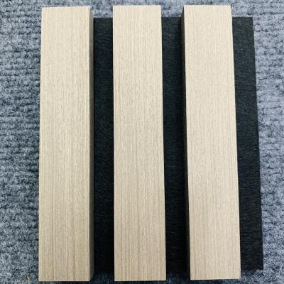 中国 Natural Veneer Oak Sound Proof Acoustic Panels Decorative Acoustic Wood Wall Panel 販売のため