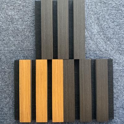 China Slat Veneer Wooden Perforated Acoustic Panels For Home Theater en venta