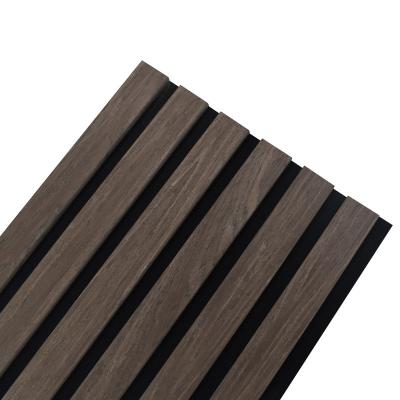 China Solid Wood Model Natural Oak Acoustic Wooden Slat Wall Panels à venda