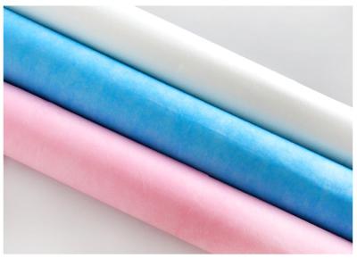 China Medical Disposable Bed Sheet Roll Waterproof Hospital Beauty Salon Use Cover zu verkaufen