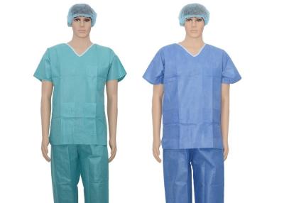 China Schrobt het Spunbond Niet-geweven Wegwerpproduct Kostuums Geduldige Laag met Chirurgische Kappen Te koop