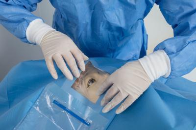 China Oftálmicos estéril quirúrgicos disponibles cubren con el bolso de colección líquido en venta