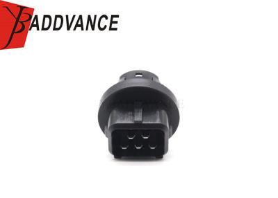 China Automotive Electrical Black Male 5 Pin Fuel Pump Connector For T oyota for sale