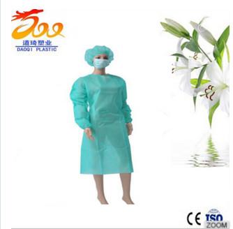 China Vestido no tejido a prueba de polvo quirúrgico 15-60gsm del aislamiento con los lazos en venta