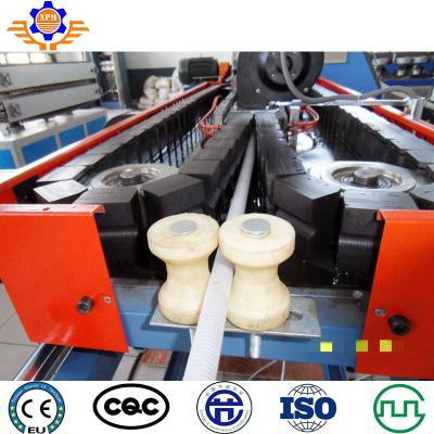 China Einzelne Plastikwand SaiJia runzelte flexibles PET-PVC pp. das Abflussrohr, das Maschinen-Fertigungsstraße macht zu verkaufen