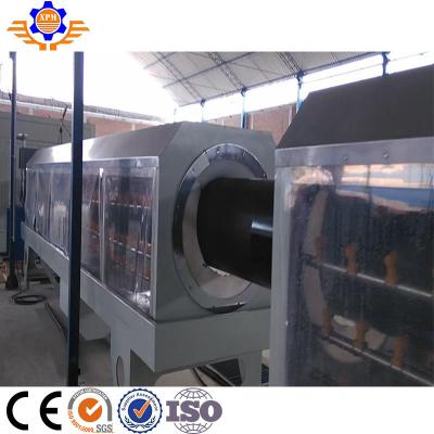 China Cadena de producción plástica del tubo de los PP PE con salida extrusor plástico del tubo de 16 - de 315m m PE en venta