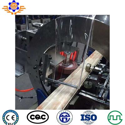 Chine Pierre de fabrication de marbre artificielle de machine de PVC de vis jumelle chaîne de production en plastique de feuille GV à vendre