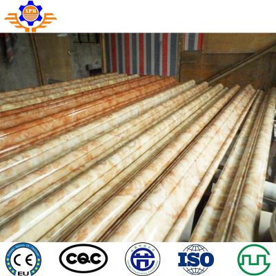 China 200 a la cadena de producción de la hoja del mármol del Pvc 250kg/H línea de la protuberancia del perfil que hace las máquinas en venta