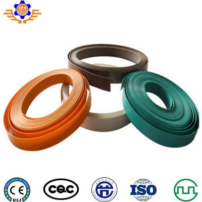 China 50 a la línea plástica de la protuberancia del tablero del PVC 3m m de la precintadora de borde del PVC 100Kg/H en venta