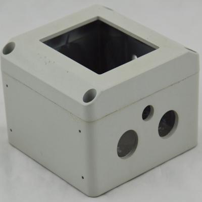 China Silver Die Casting Enclosure for Electronic Equipment with Heat Resistance ≤120C en venta