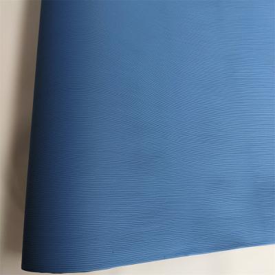 중국 인테리어 디자인 프로젝트용 300 미크론 엠보스 된 PVC 셀프 접착 엽지 판매용