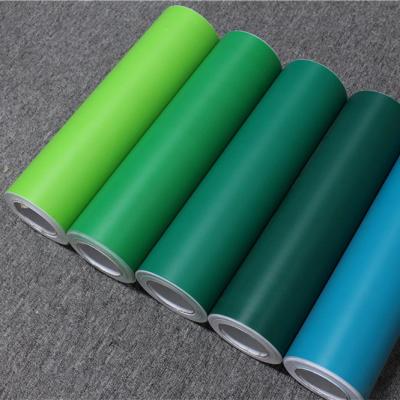 Chine Résistant aux UV Coupe de couleur Auto-adhésif Ruloir de film de vinyle Longue durée de vie à vendre