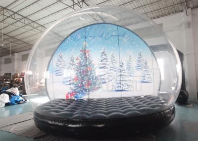 China Globo inflável gigante da neve do tamanho humano transparente exterior do Natal da cabine da foto da bola do globo com neve de sopro à venda