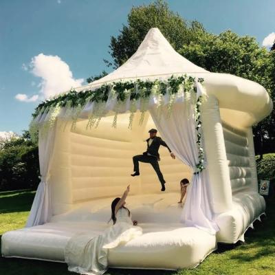 China Commercial White Inflatable Wedding Bounce House Bouncy Castle PVC Jumping Castle For Rental Business for sale