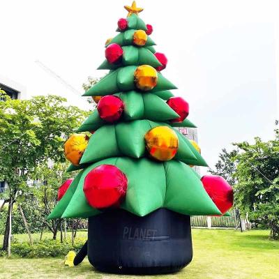 China Outdoor Yard Giant Blow Up Inflatable Christmas Tree With Gift For Decoration for sale