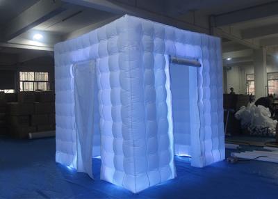 Chine Degrés gonflables flexibles de la cabine de photo -20 à 60 fonctionnant le Temp avec le rideau à vendre
