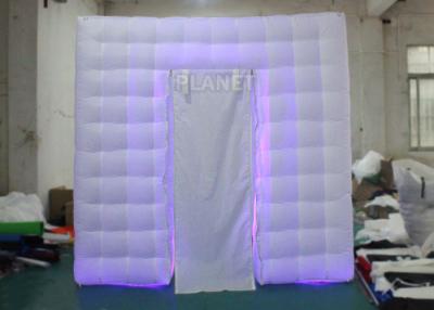 China Portable Oxford LED Light White Inflatable Wedding Photo Booth With Remote Control for sale