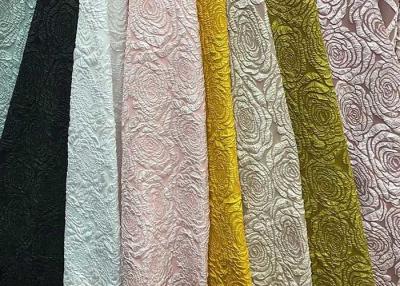Chine Le tissu gravant en refief de jacquard de tapisserie d'ameublement du modèle 145cm a brodé l'anti rouille à vendre