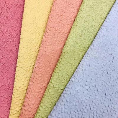 Chine Crépon de coton gravant le tissu en refief de jacquard de polyester de 57 pouces pour l'abrasion de robe résistante à vendre