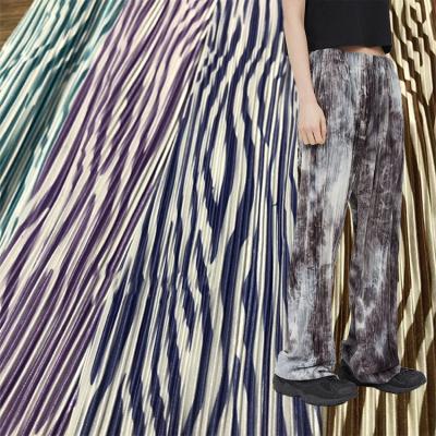 Chine Le colorant de Dot Zebra Digital Print Tie a plissé le textile tissé 100gsm-250gsm de crêpe à vendre