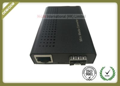 China Compact Size Fiber Optic Media Converter 100 / 1000 Base - T To 100 / 1000 Base - FX for sale