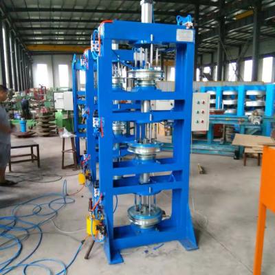 Chine Pneu de voiture arrière de LDH faisant la machine de façonnage gonflable de pneu de formation de machine à vendre