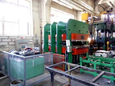 China Automatic PLC Rubber Molding Hydraulic Press for sale