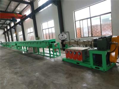 Cina Estrusore di gomma del silicone della macchina dell'espulsore di gomma di EPDM SBR NBR con il tunnel di vulcanizzazione in vendita