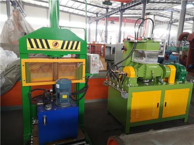 China Máquina cortadora de caucho vertical Máquina cortadora de pacas hidráulicas en venta