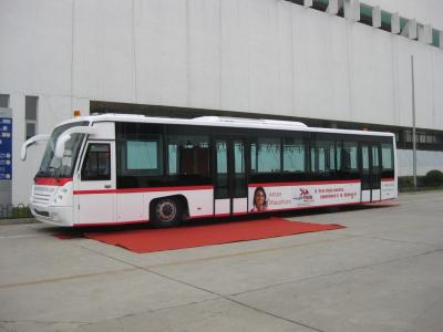 China Right Hand Drive Airport Transfer Bus , 102 Passenger 14 Seat Ramp Bus for sale