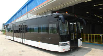 Cina bus di alluminio pieno del grembiule dell'aeroporto del corpo con una capacità di 110 passeggeri e 14 sedili in vendita
