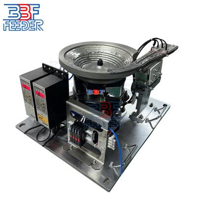 Cina 200W Bowl Feeder Machine Aluminium Iron Sheet Magnetic Vibrating Feeder in vendita